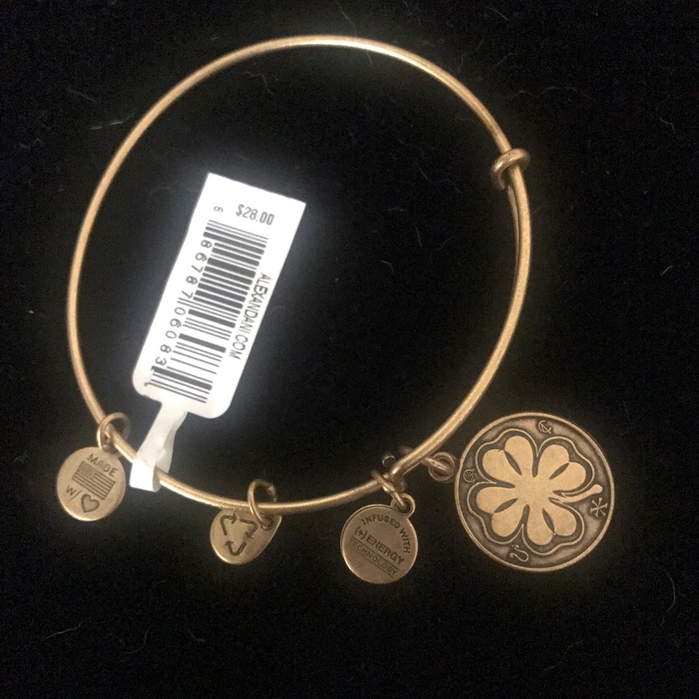 Alex and Ani NWT lucky Shamrock bracelet